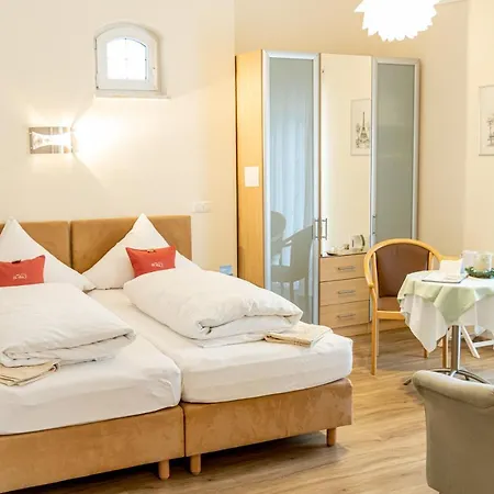 Hotel Hotel Der Seehof 3*